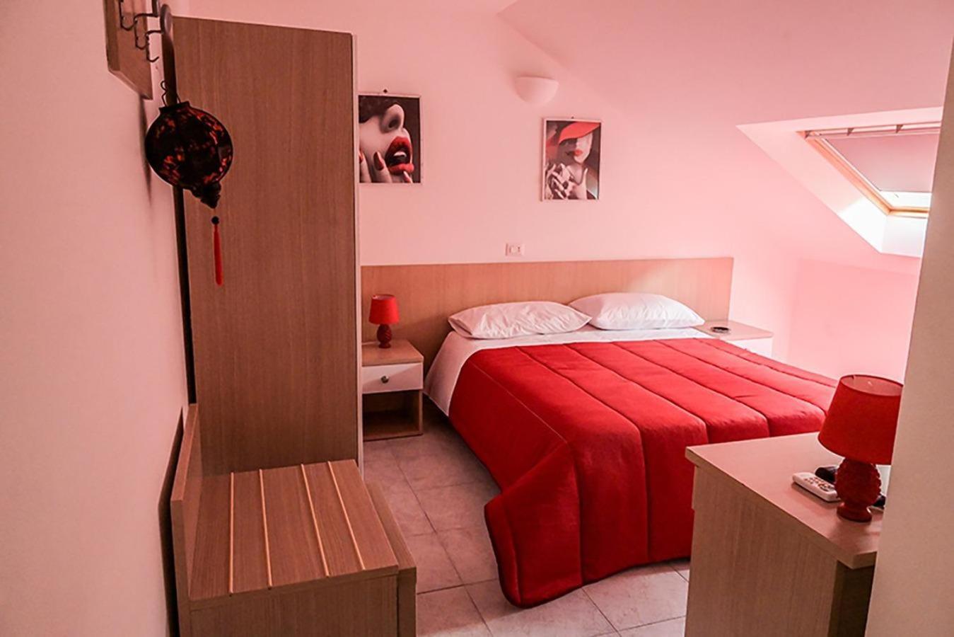 Suisse Hotel Caserta Ngoại thất bức ảnh